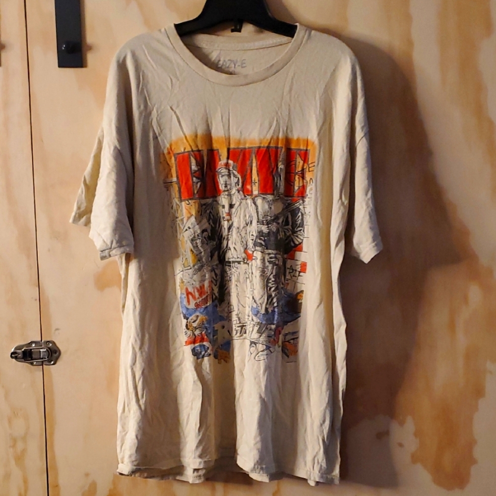 Vintage Graphic Cream T-Shirt